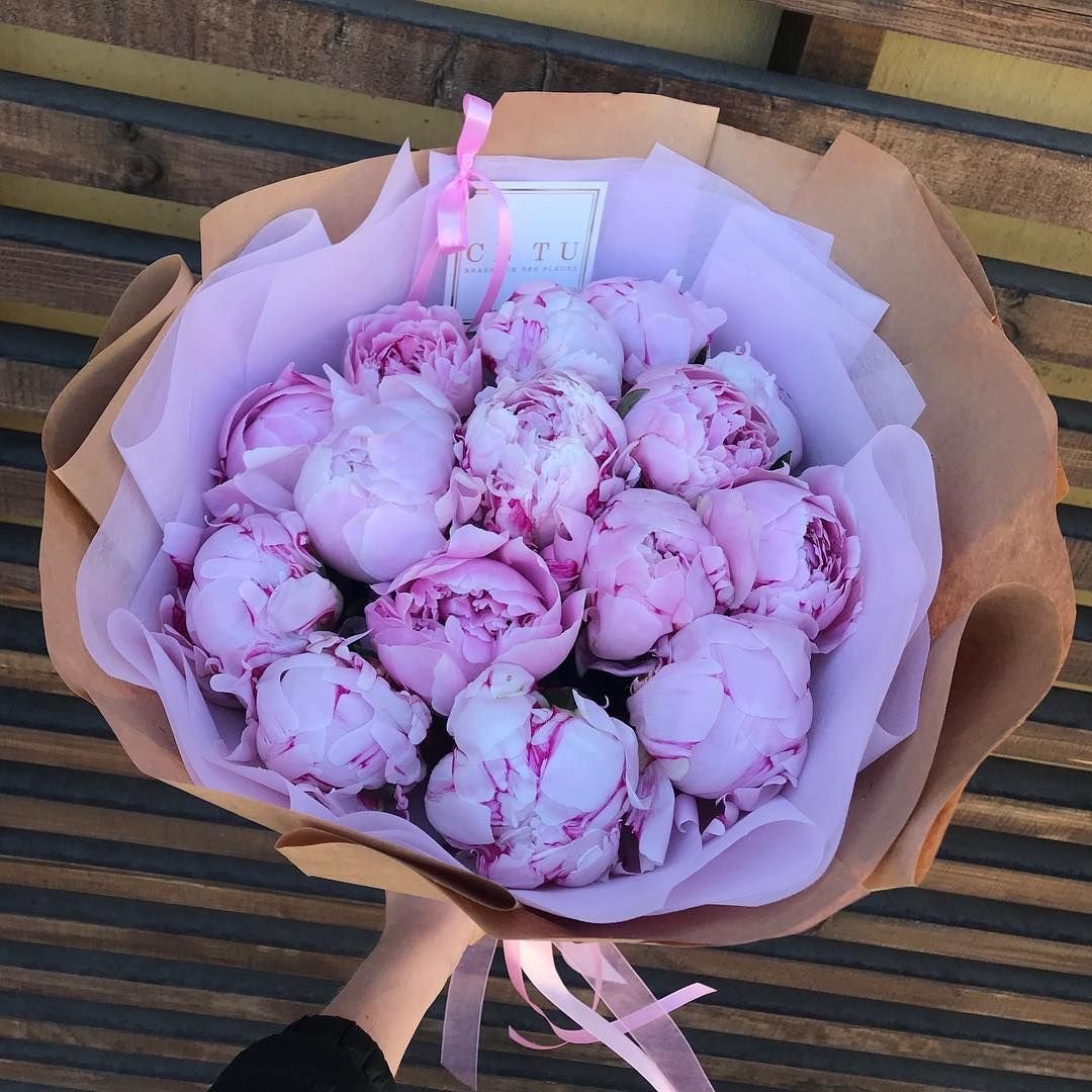 Букет пионов для инстаграмма