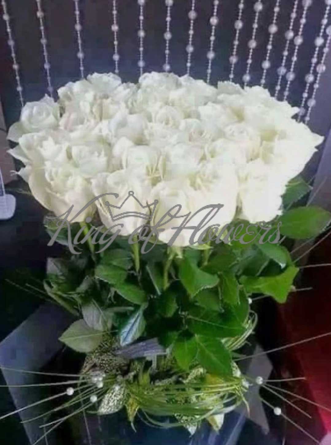 Букет белых роз открытка