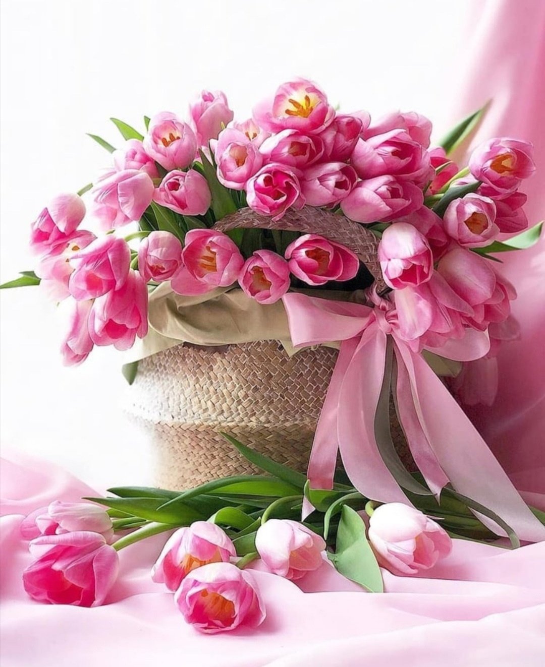 Открытки с днём рождения с нежными цветами