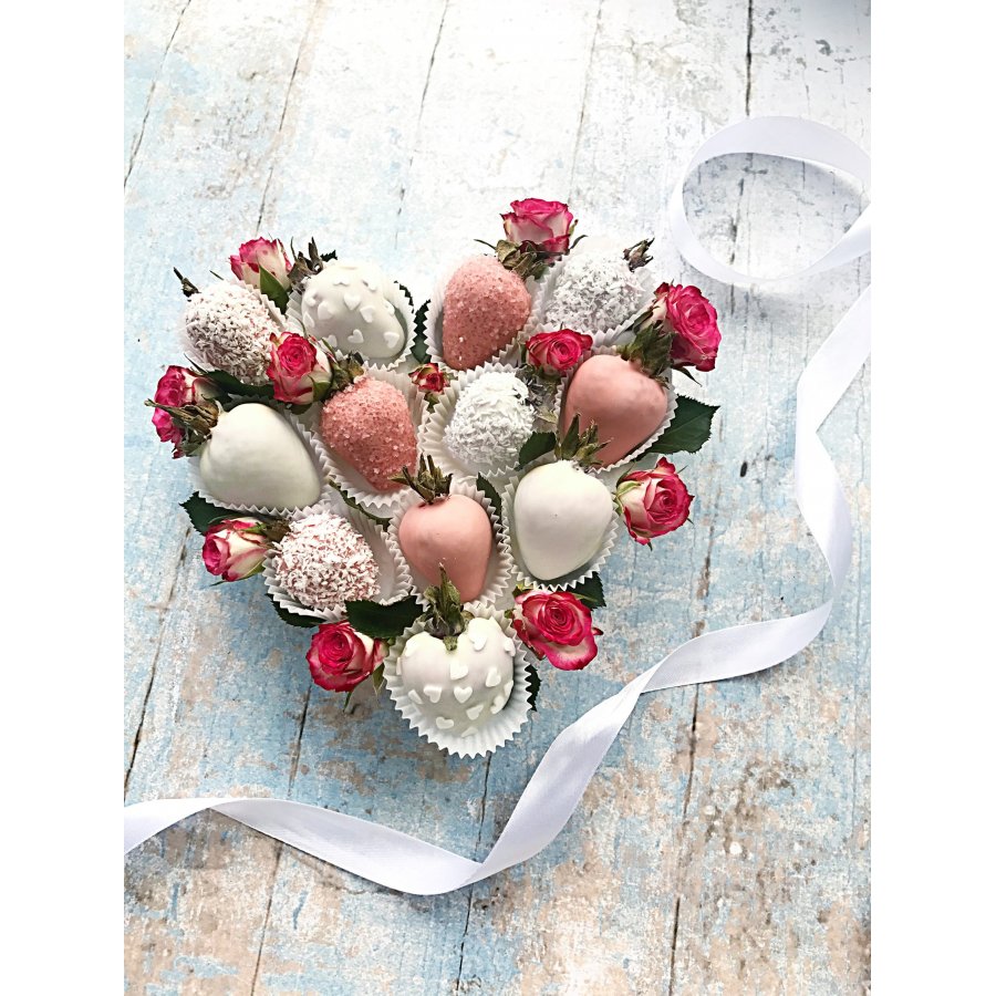 Мини букеты из клубники в шоколаде