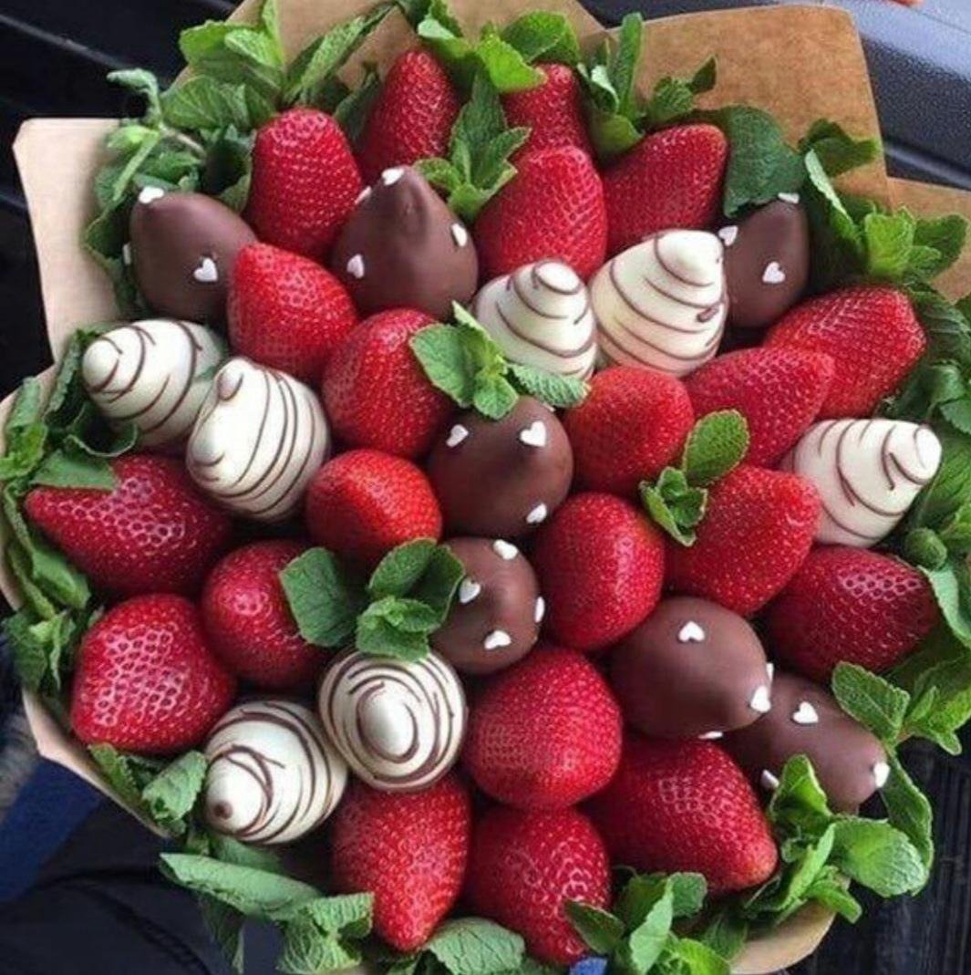 Букет из клубники в шоколаде