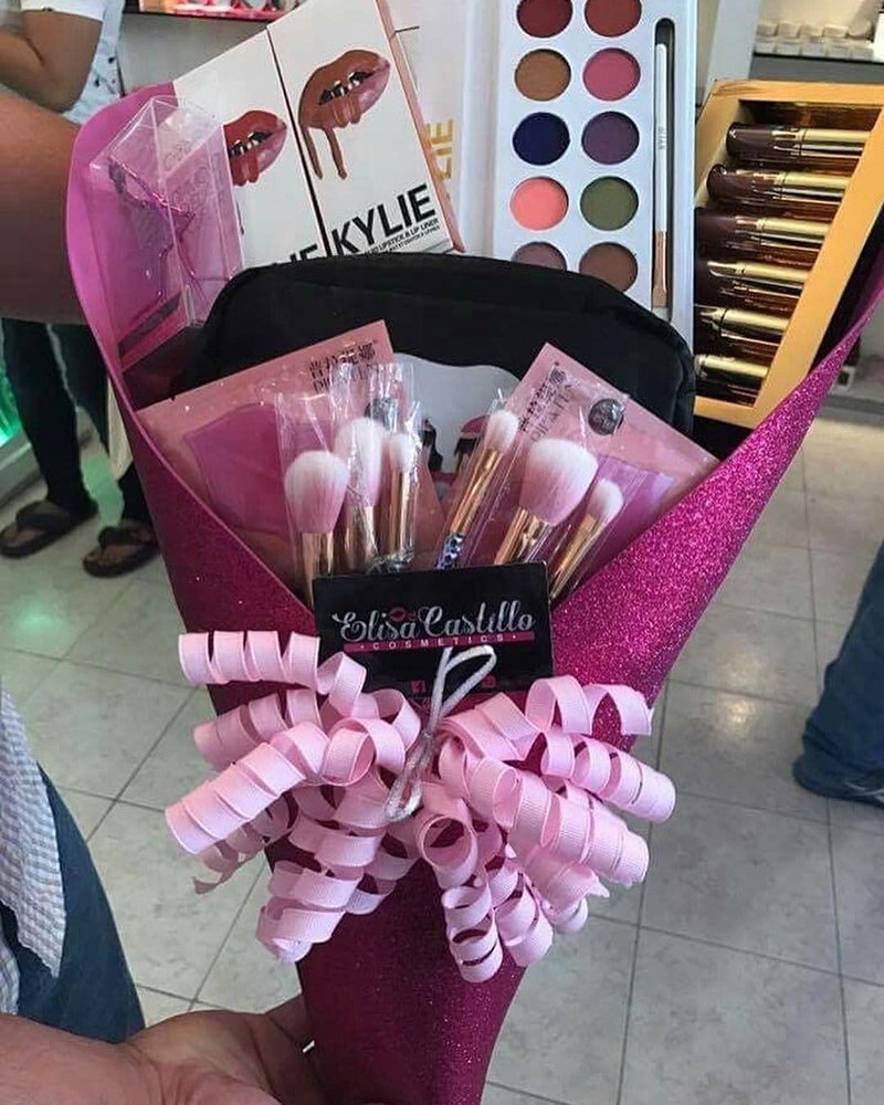 Букет из косметики