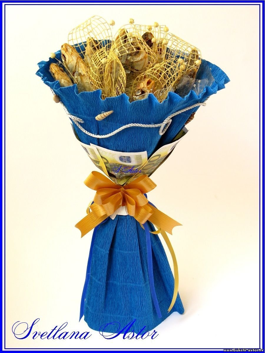 Упаковка букетов из рыбы