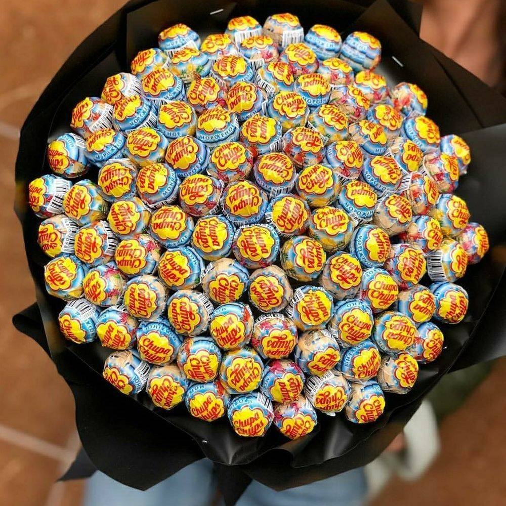 Букет из 50 Чупа чупсов