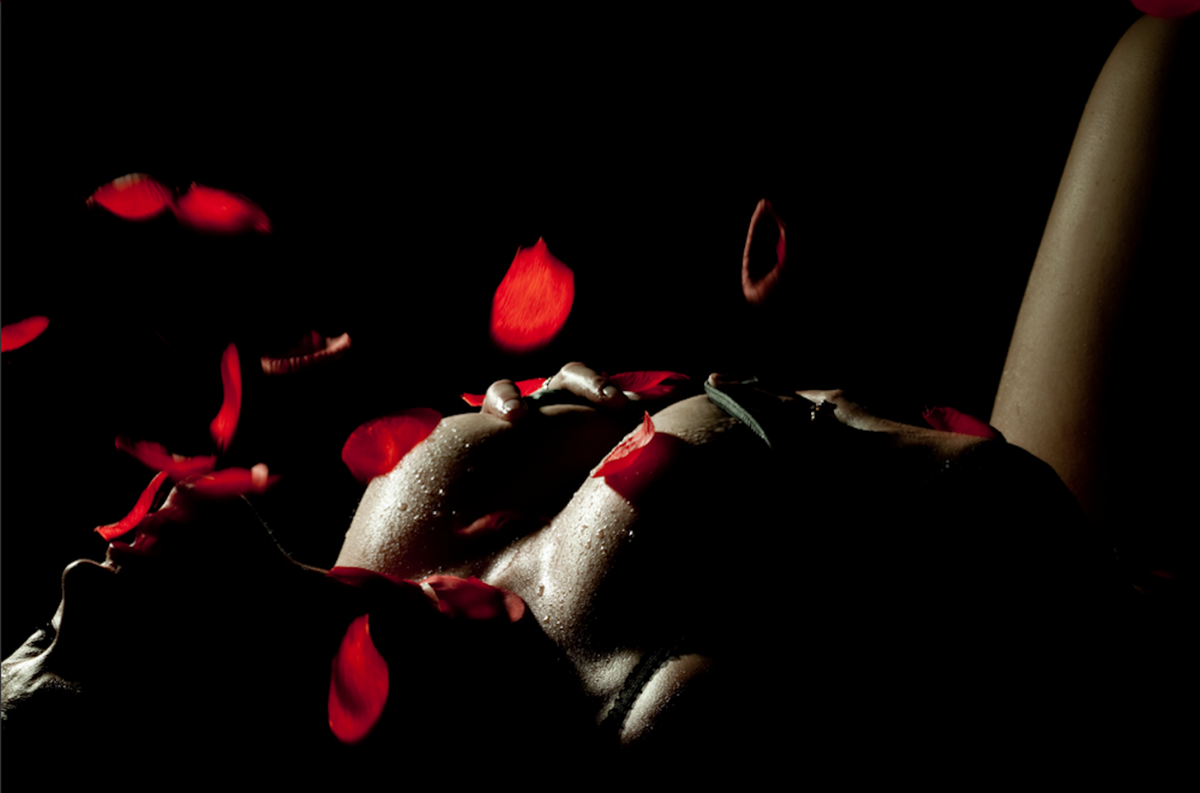 Намёк на близость