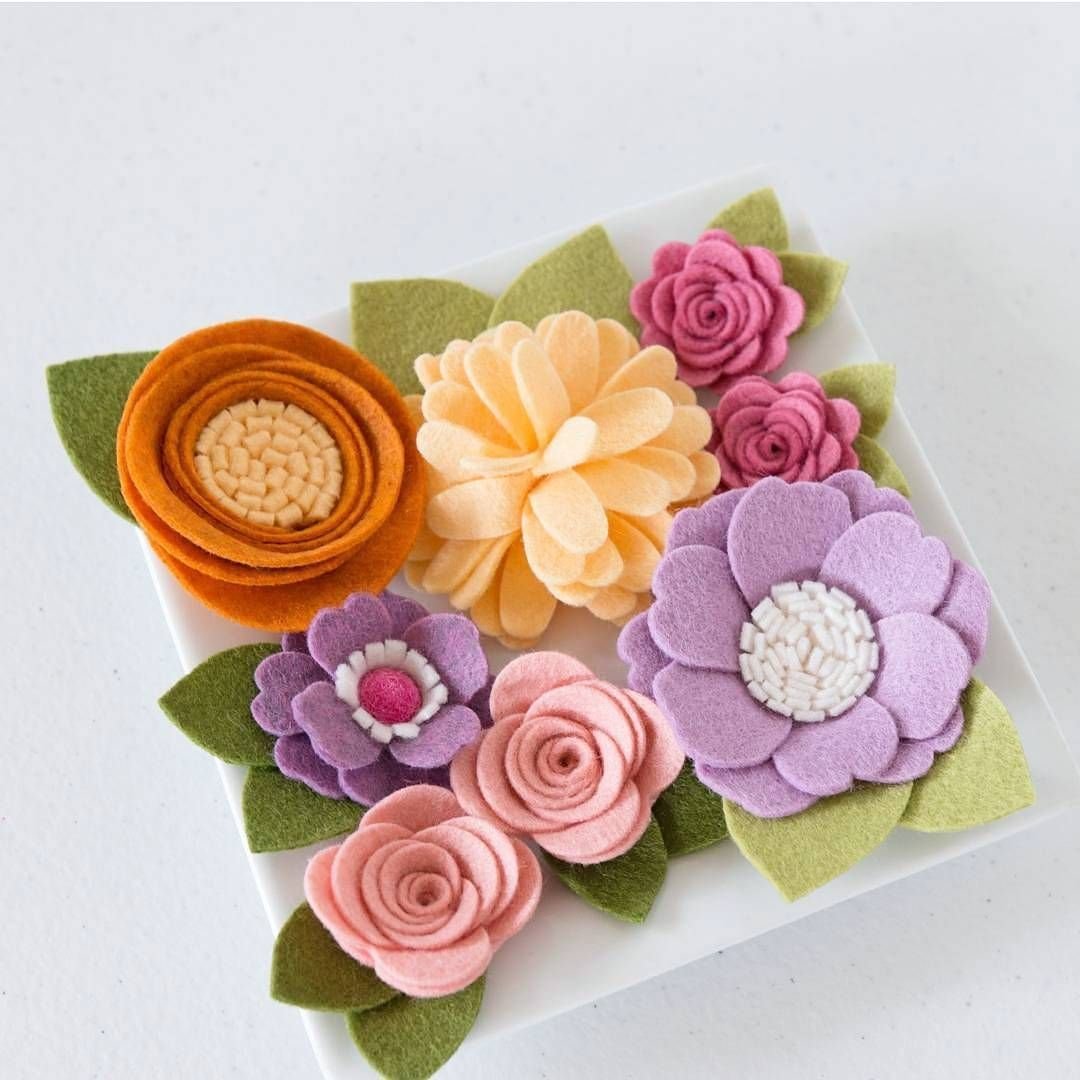 Цветы из фетра в рамке