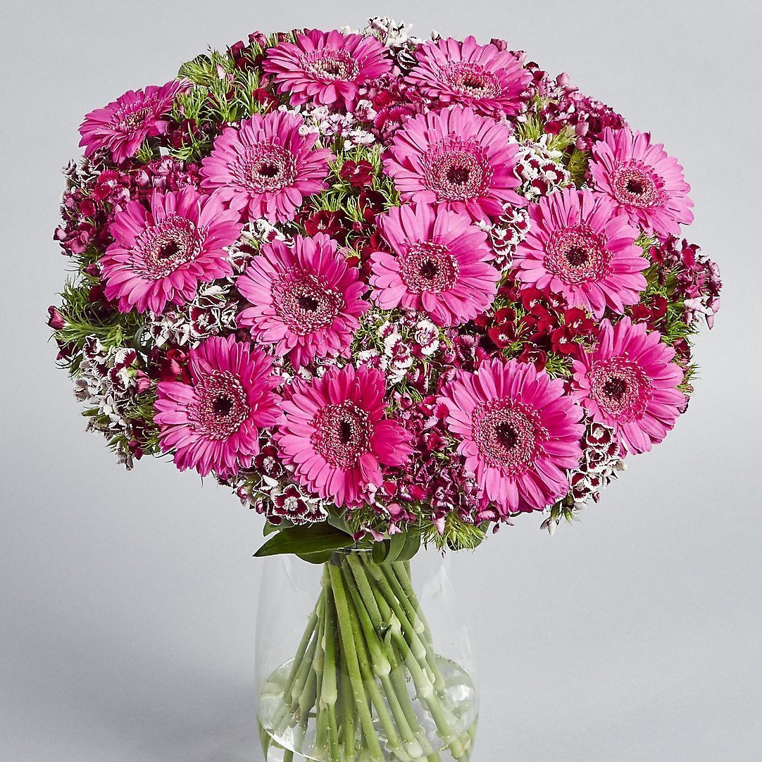 Букет гипсофила и альстромерии