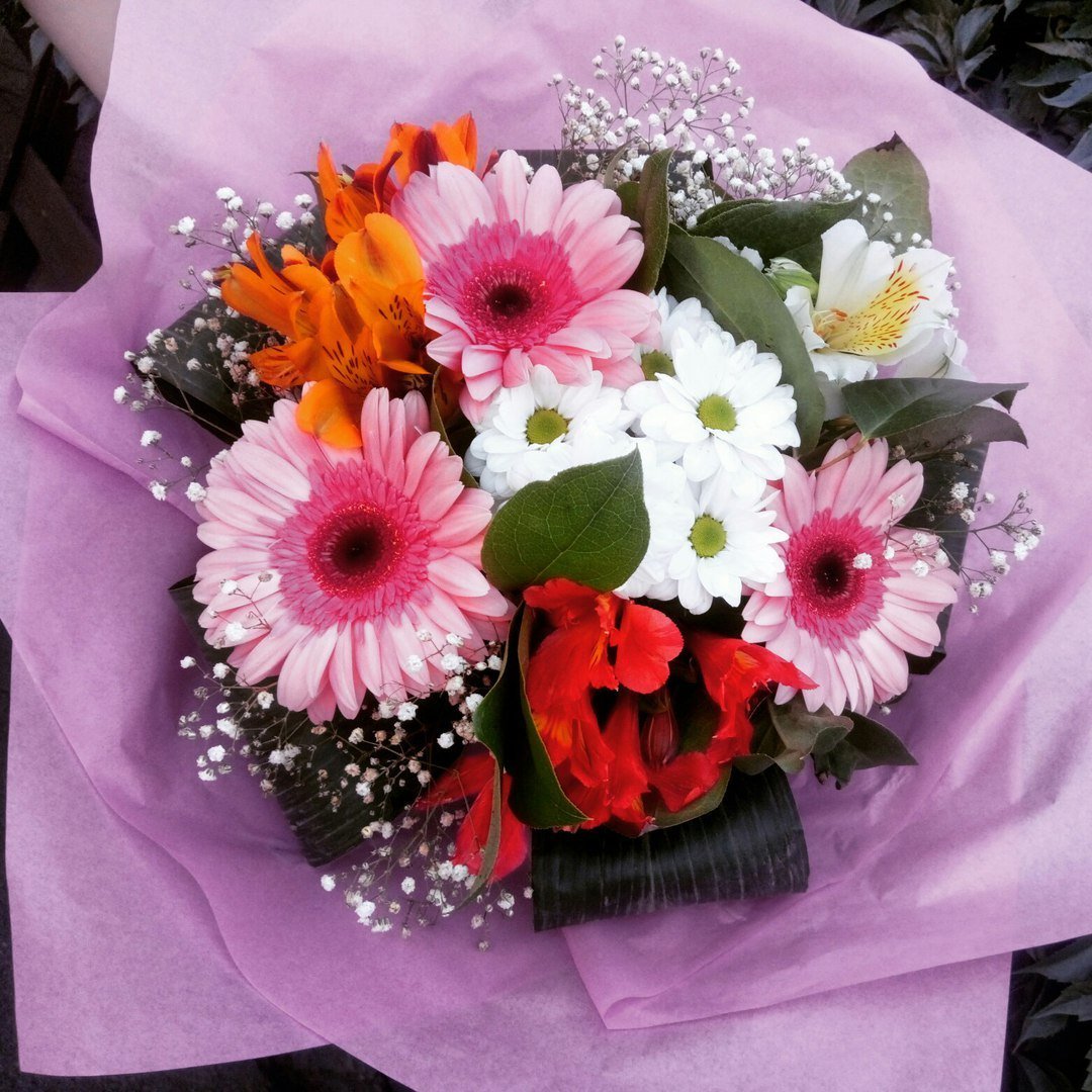 Букет "герберы и гипсофилы"