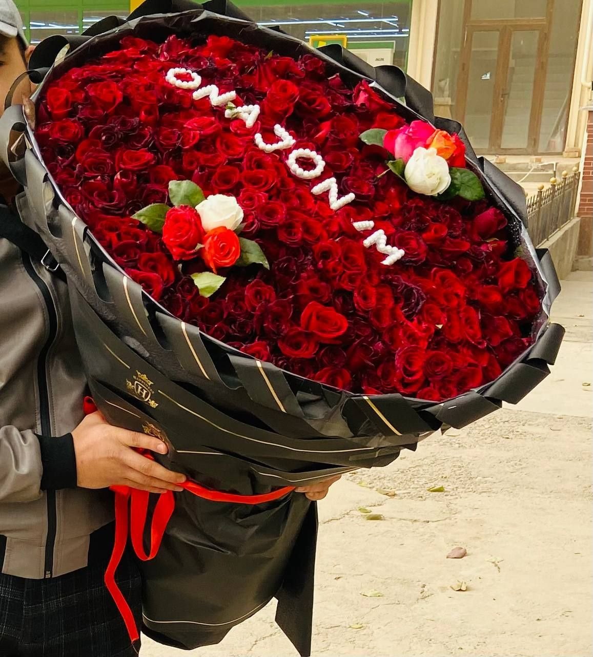 Атиргул подарок очень красивая