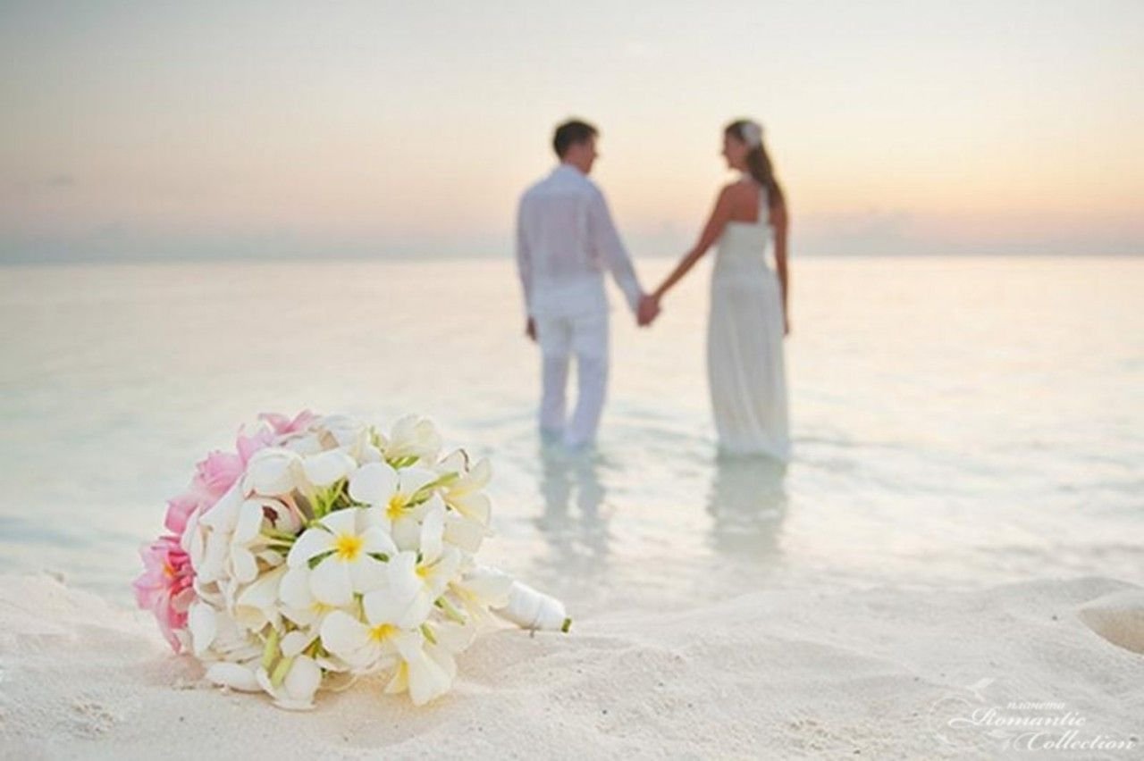 Красивые даты для брака. Свадьба на море. Свадьба на берегу моря. Свадебная фотосессия на берегу моря. Свадьба на берегу океана.