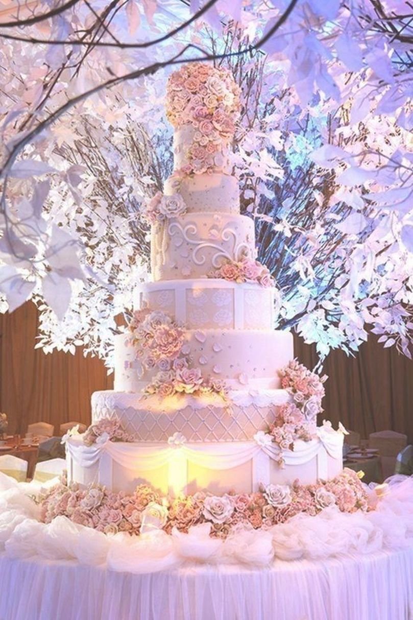 Шикарный свадебный торт