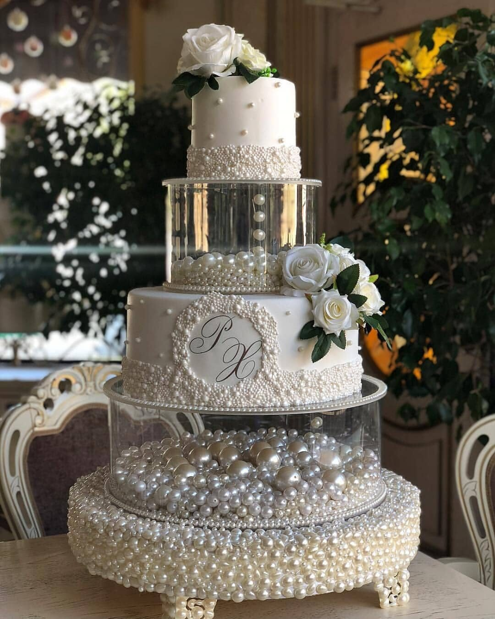 Свадебный торт трехъярусный 2021