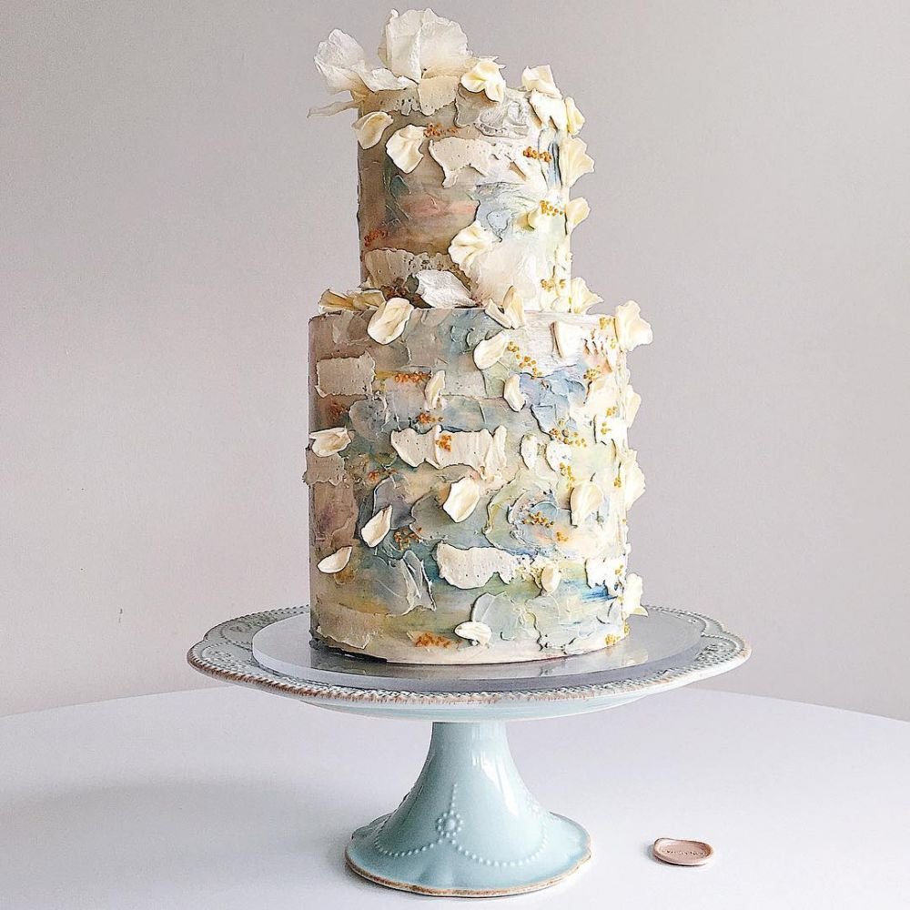 Торт с абстрактным декором