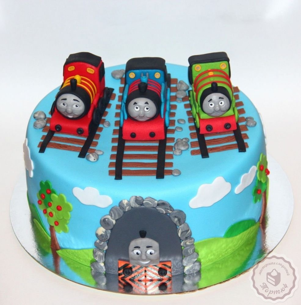 Торт паровозик Томас кремовый
