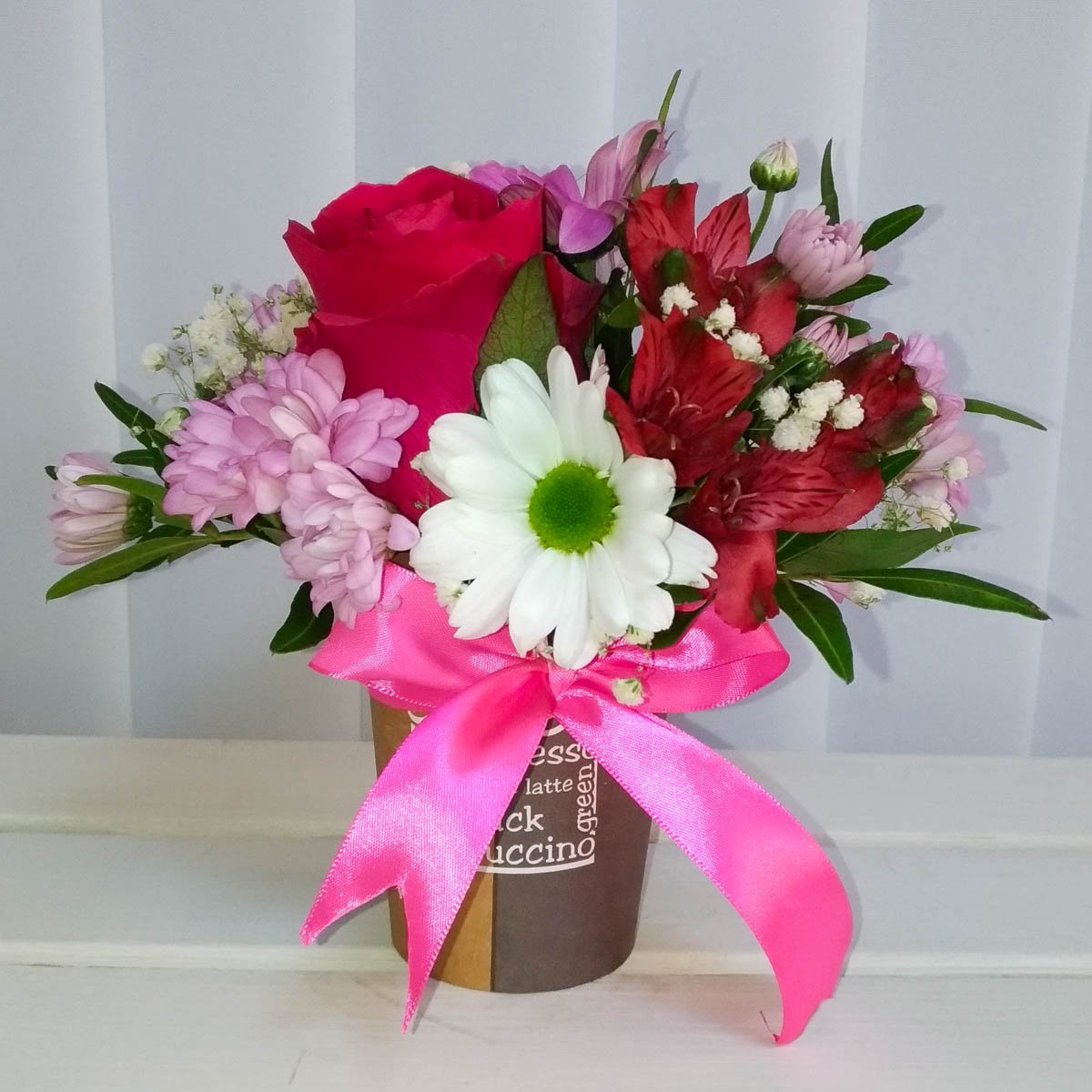 Мини букет в стакане