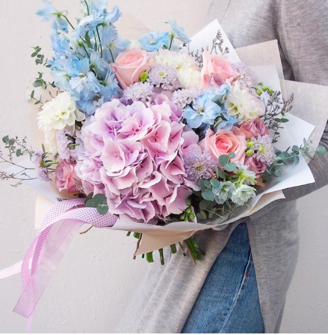 Ранункулюс и эустома