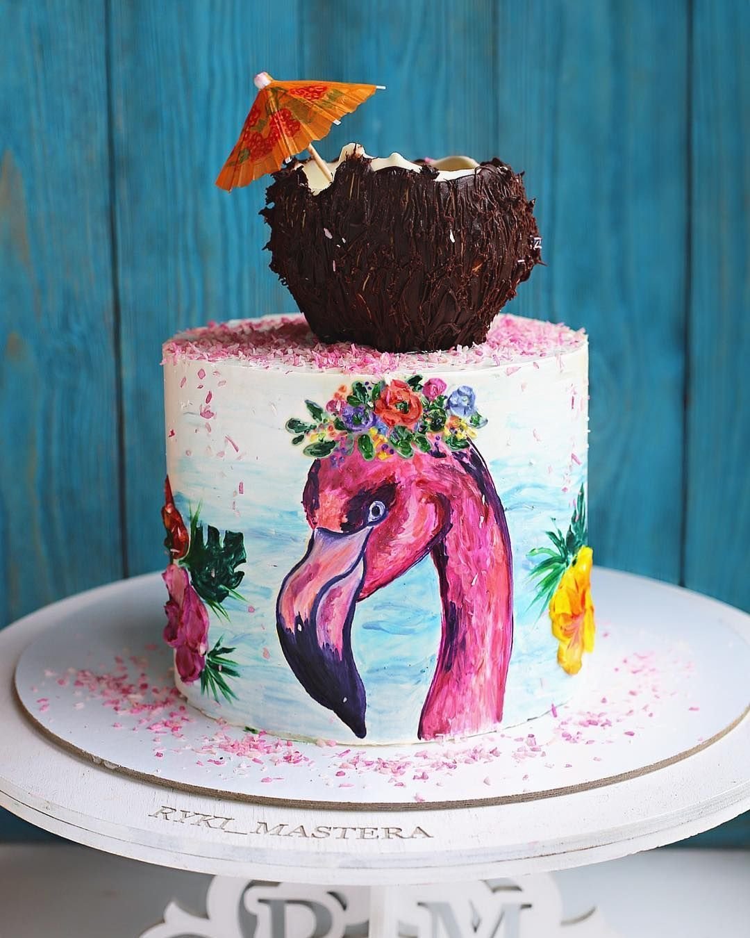 Кокосовый муссовый торт