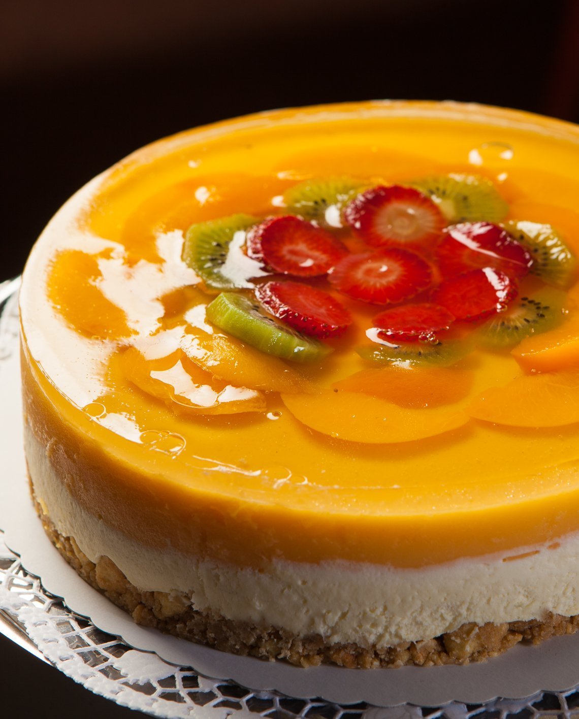 Чизкейк с фруктами в желе