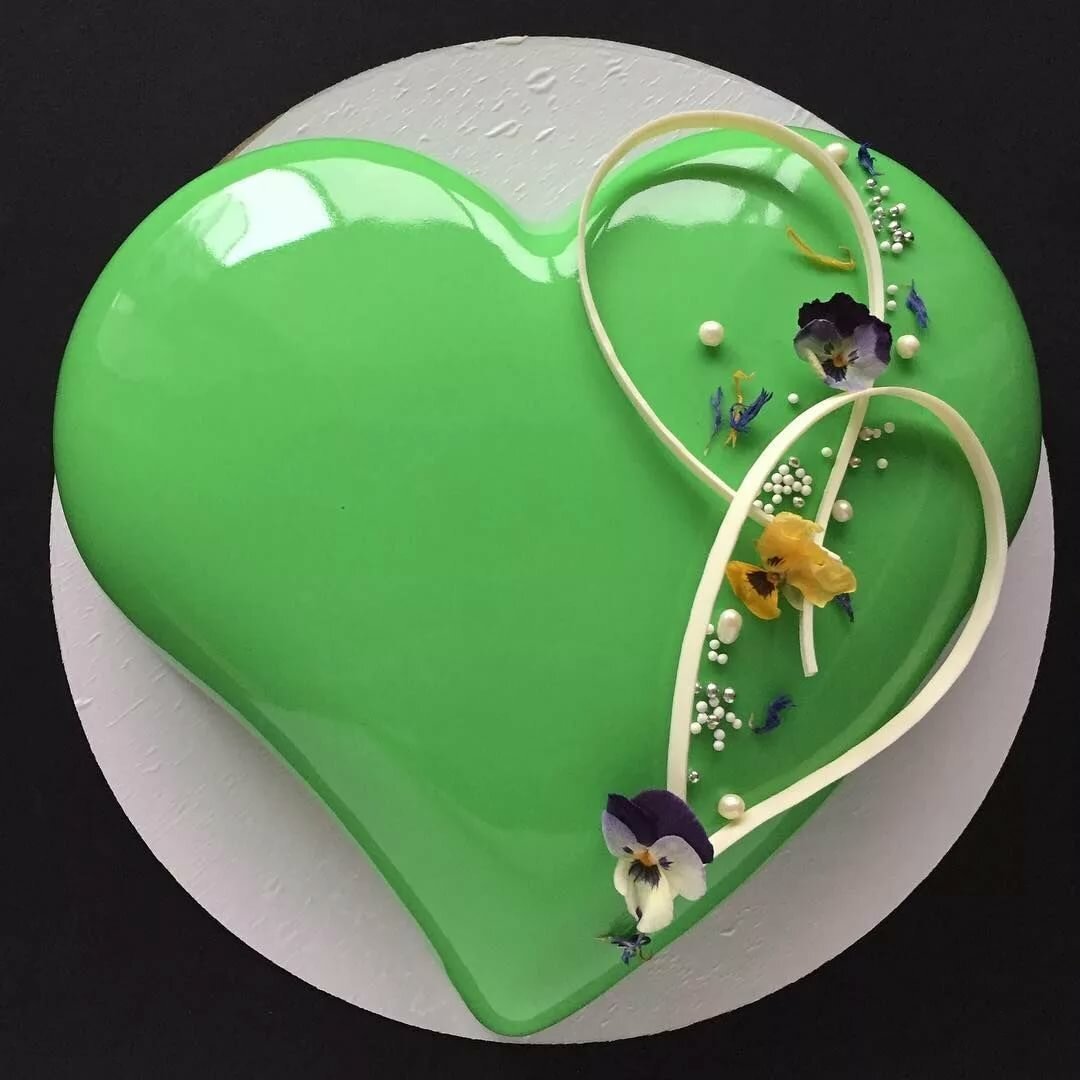 Торт в виде сердца