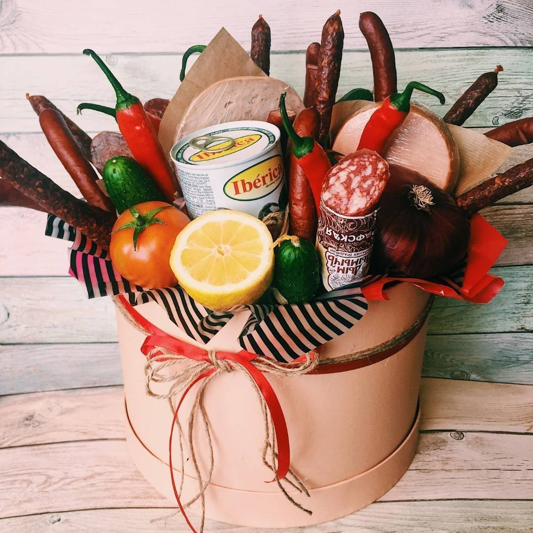 Подарок мужчине букет