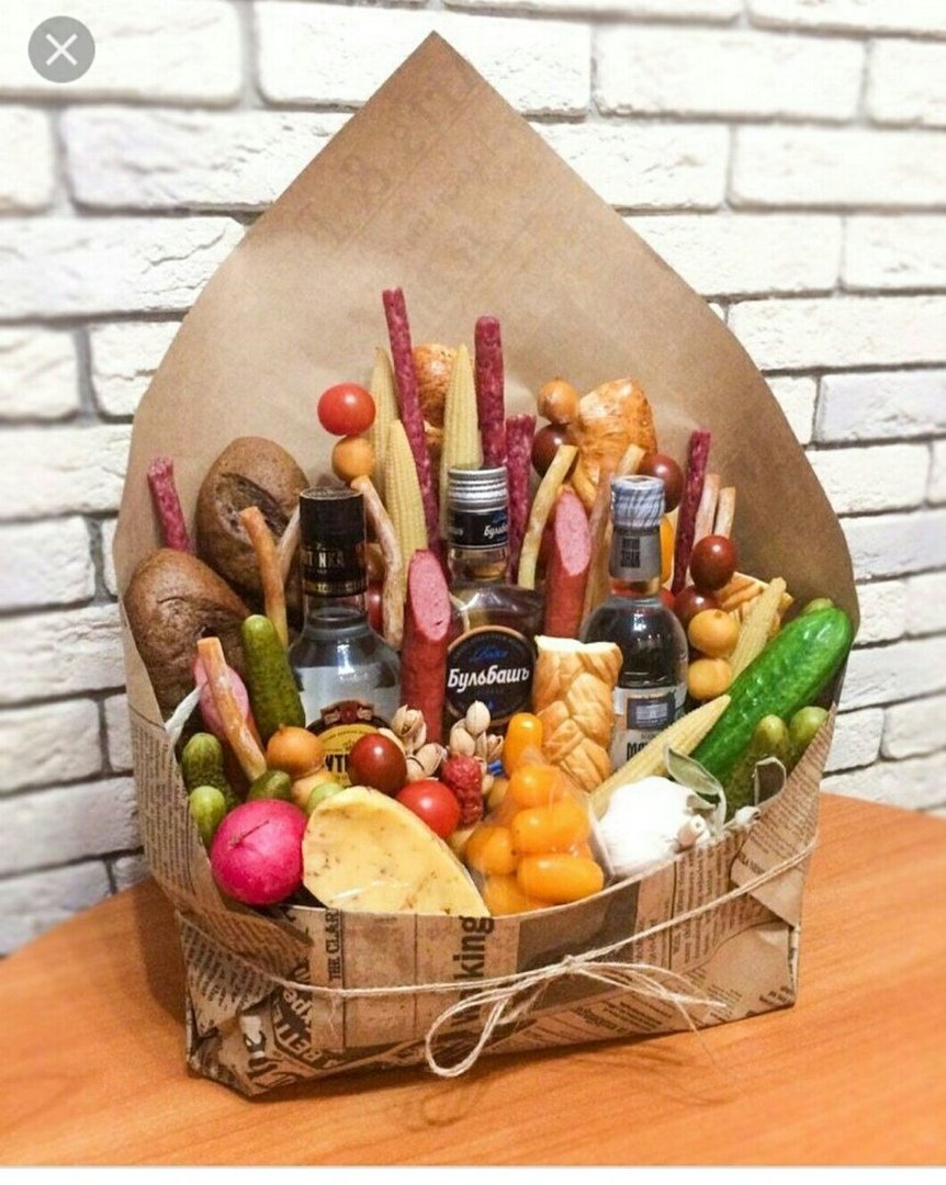 Подарок мужчине съедобный букет