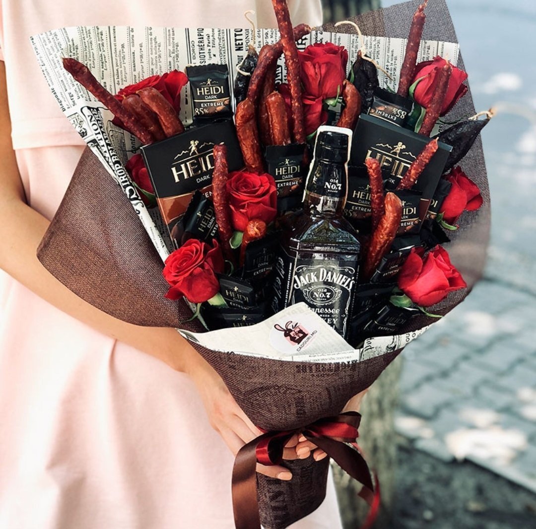 Букеты в шляпных коробках