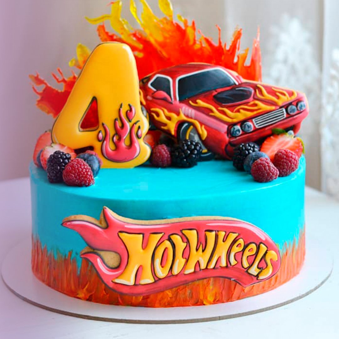 Торт в виде машинки на 2 года