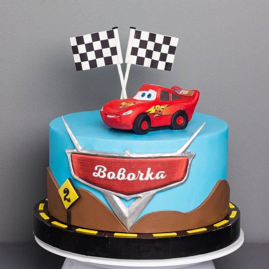 Торт с топперами для мальчика