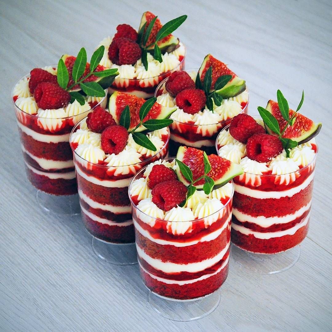 Торт из пончиков