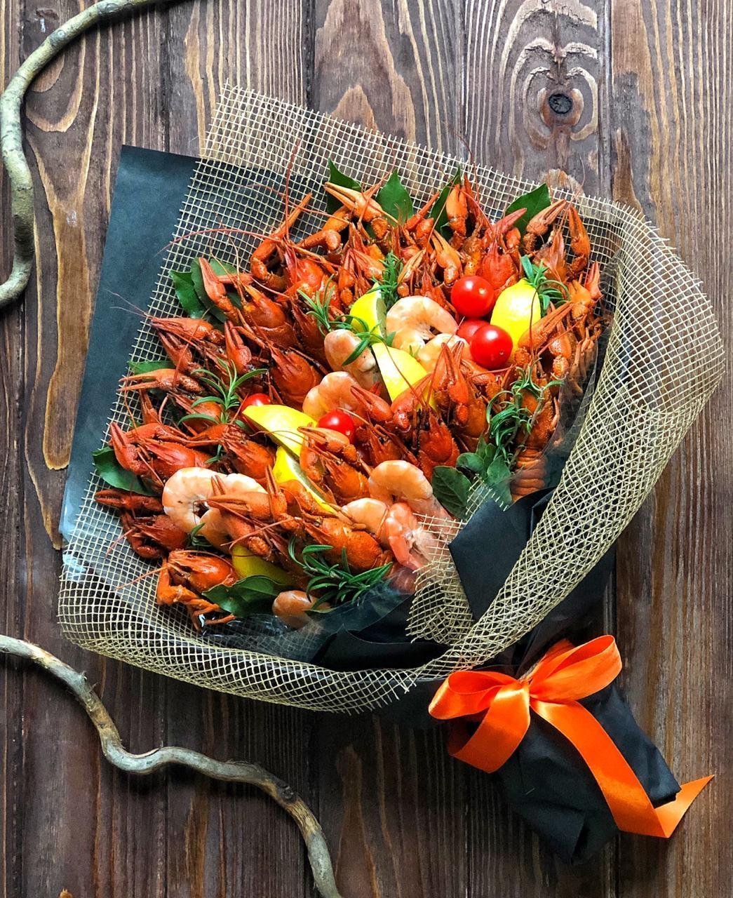 Поздравительный рыбный букет для мужчины