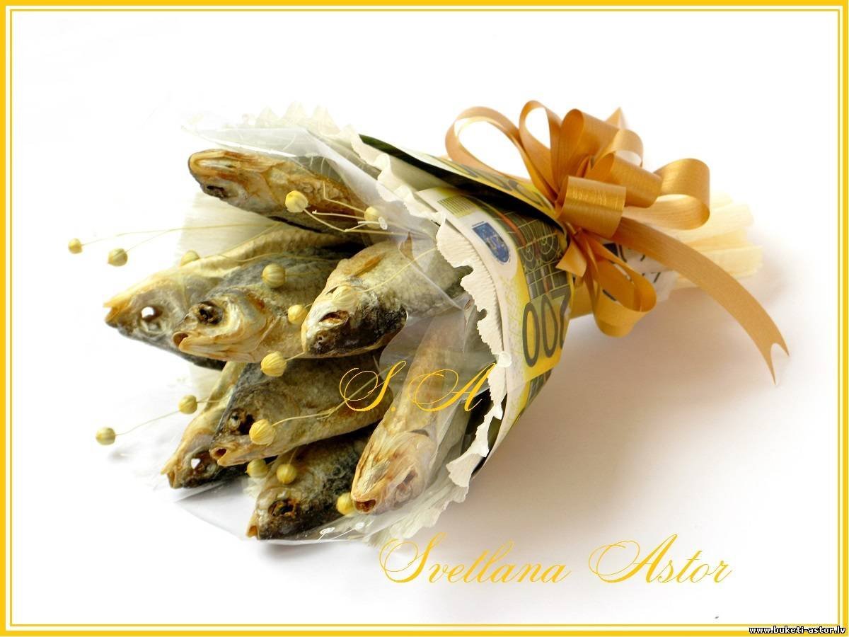 Букет из пива и рыбы для мужчины