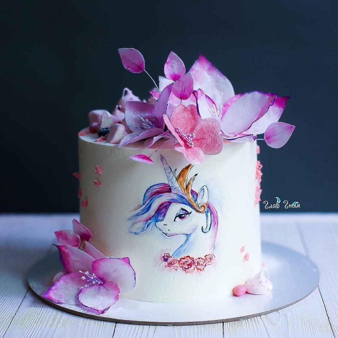 Рисовые бабочки для торта