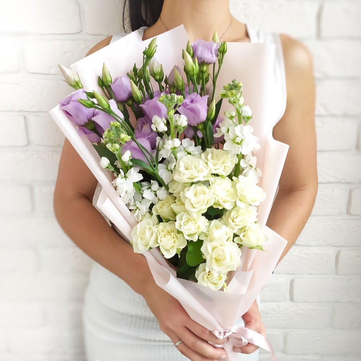 Букет эустома и Матиола