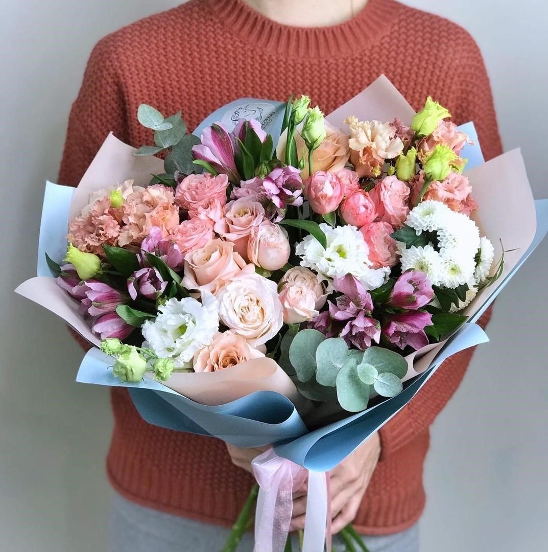 Букет хризантемы розы эустома