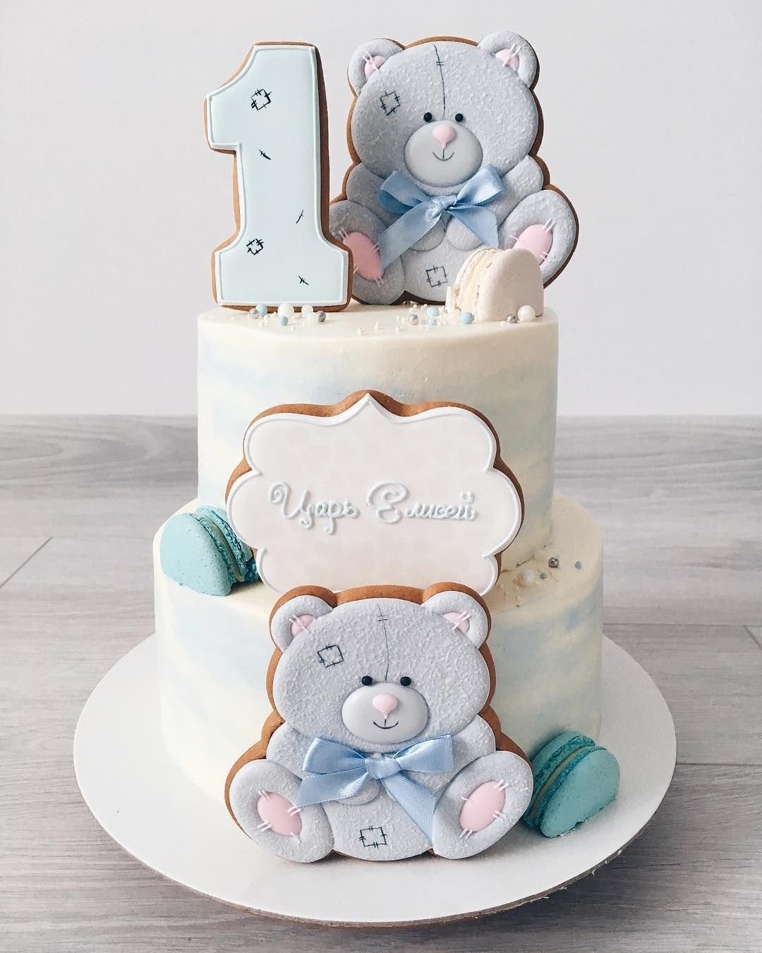 Тортик с медвежонком на 1 год