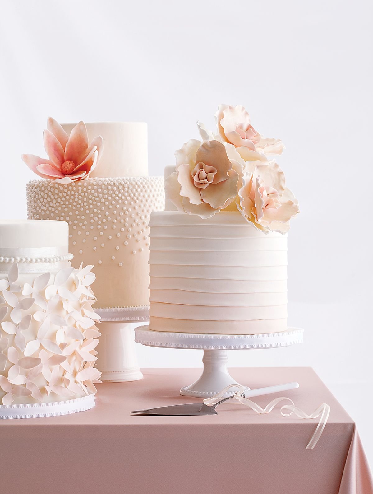 Стильный свадебный торт