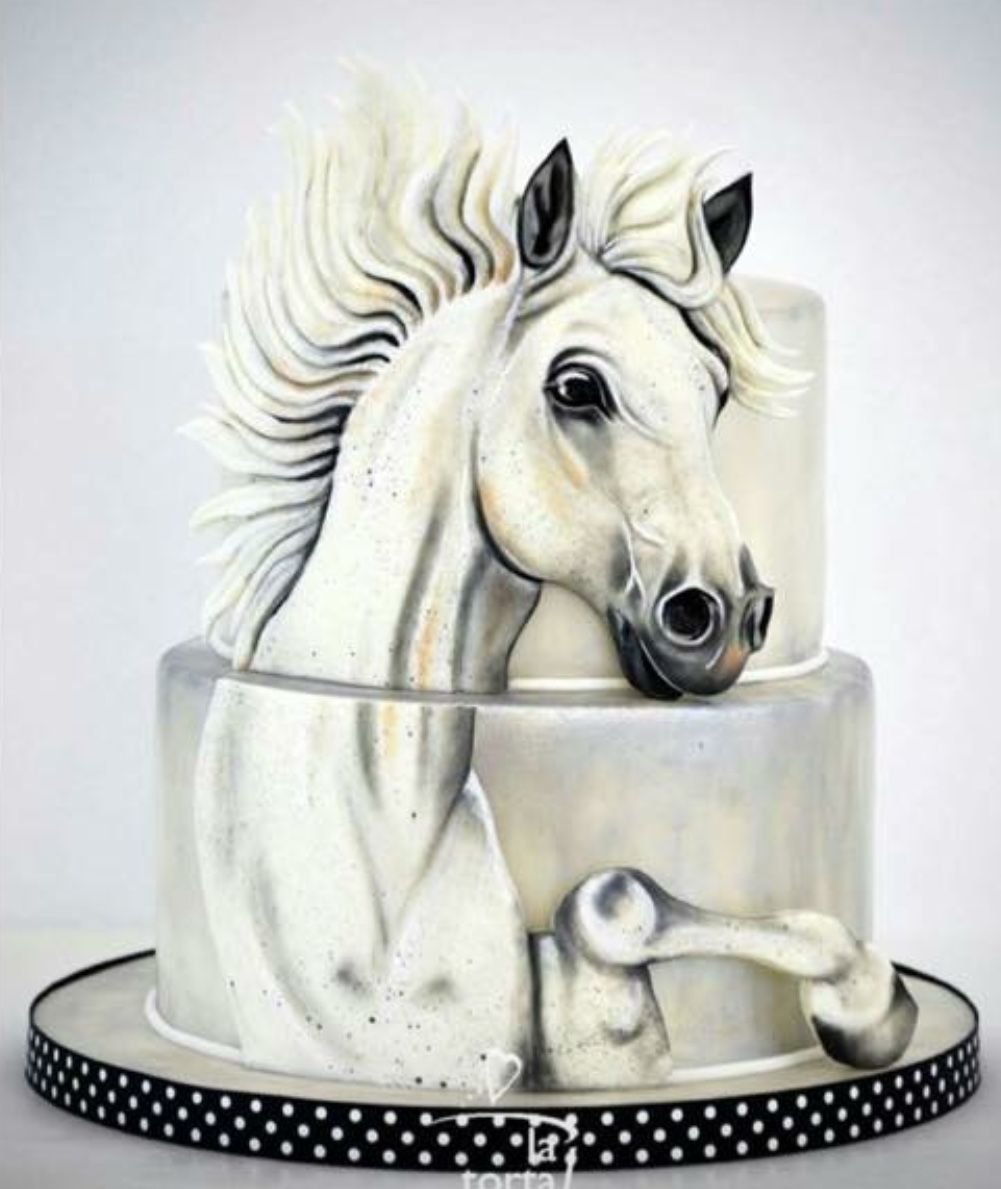 Торт с лошадью