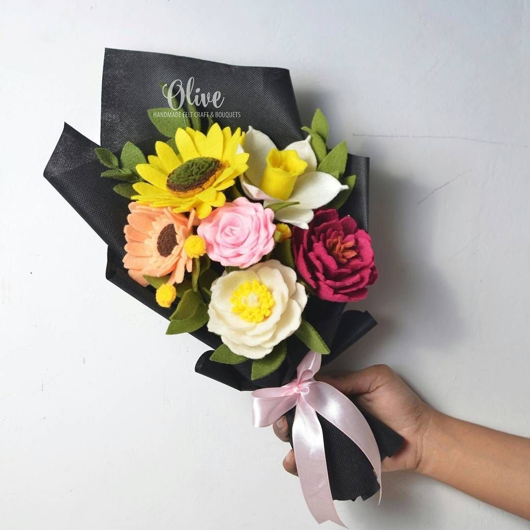 Упаковка букета фоамираном