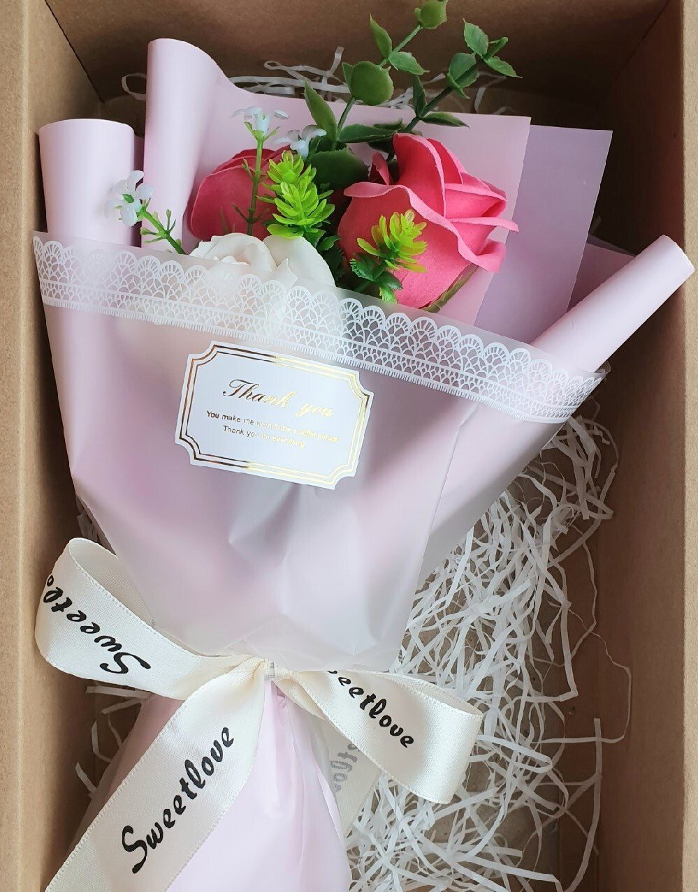 Букеты цветов с упаковкой фоамирана