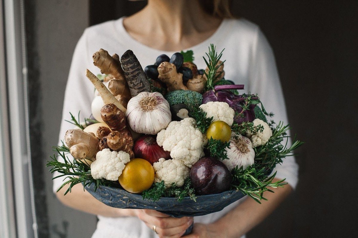 Букет из чеснока