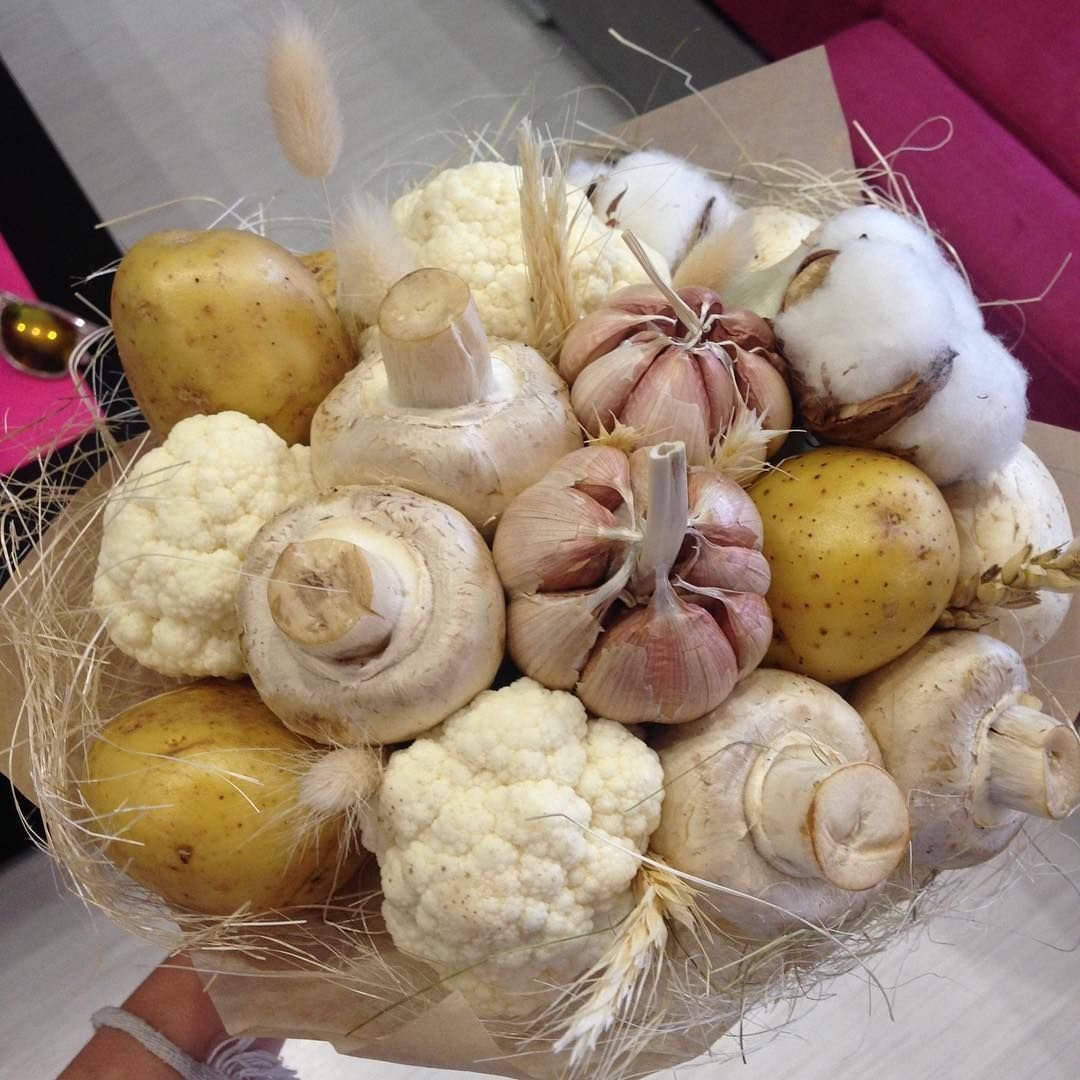 Букет из чеснока