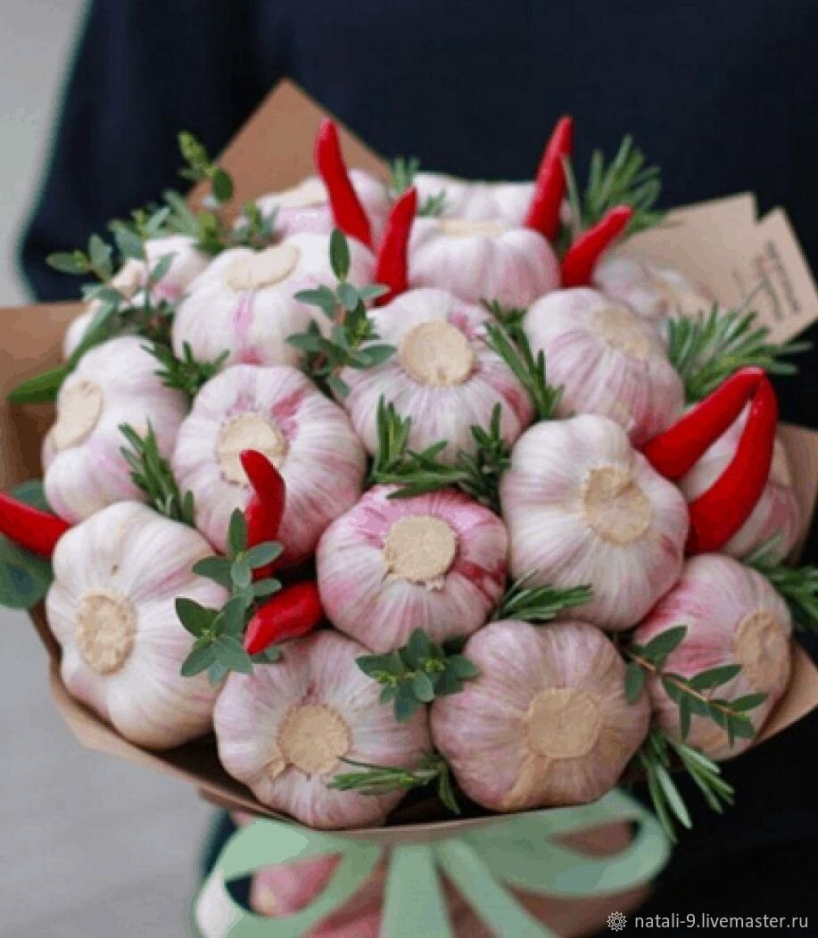 Бусы из чеснока