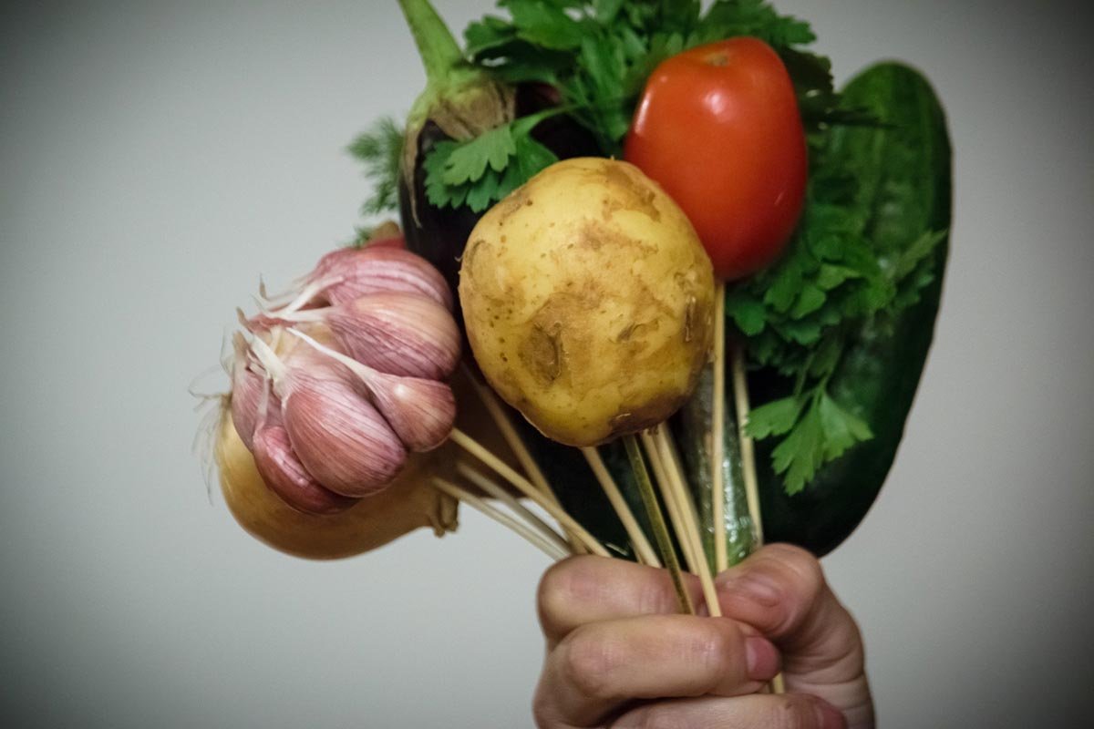 Композиция из чеснока