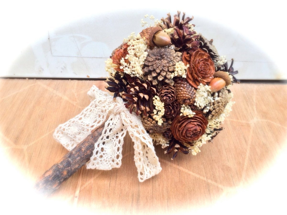 Букет с желудями