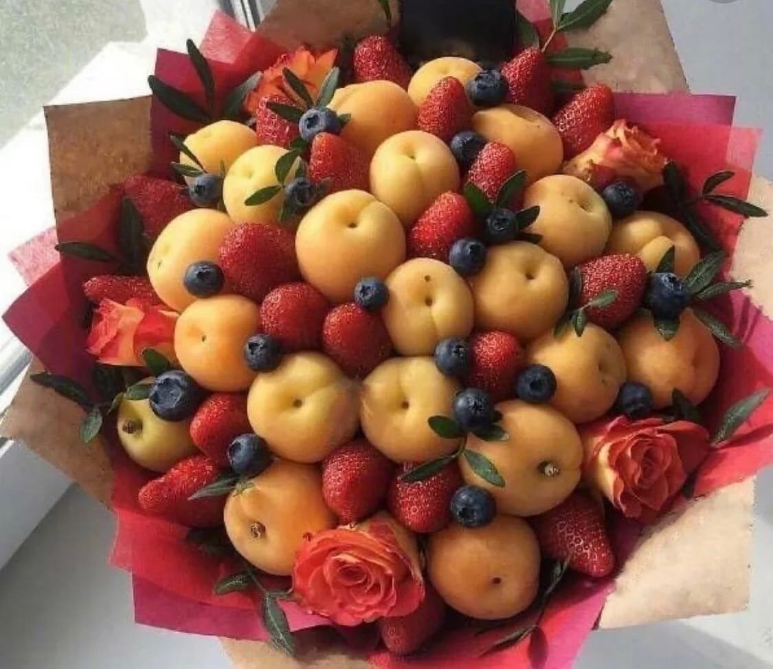 Букет из фруктов яблоки