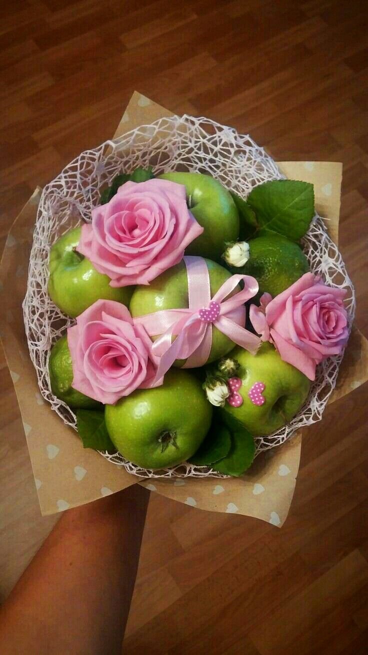 Букет из яблок