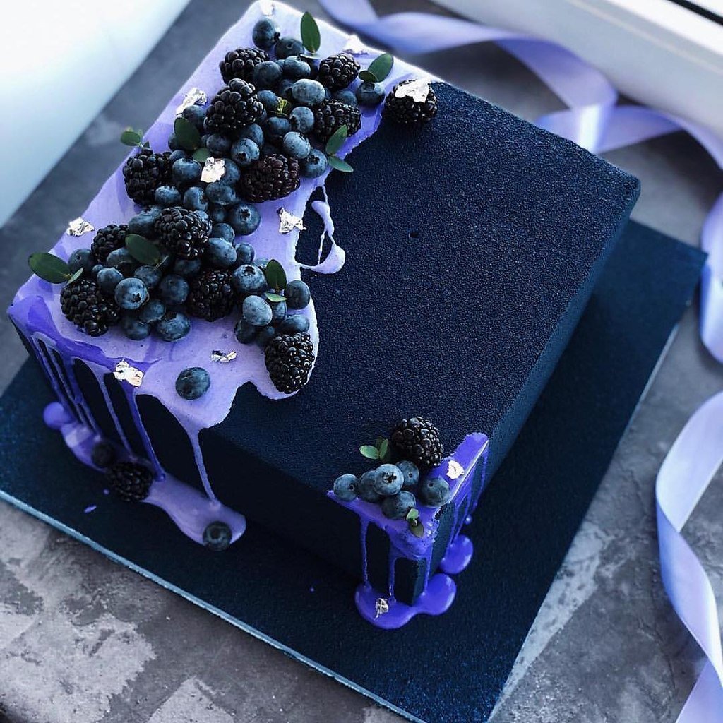 Черничный торт квадратный