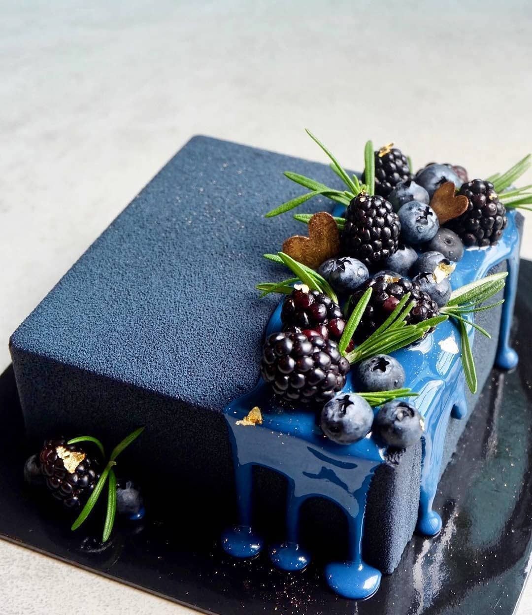 Прямоугольный Трет с ягодами