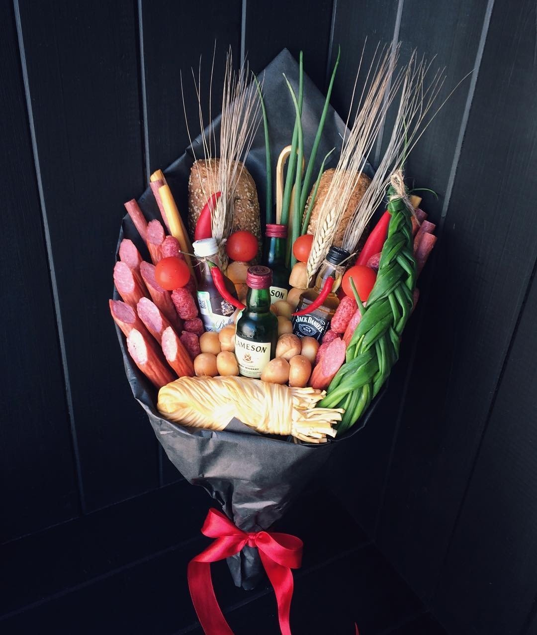 Мужской букет с орешками