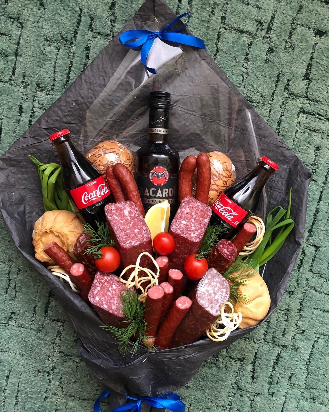 Букет для мужчины из продуктов